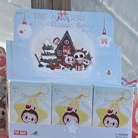 POP MART The Monsters Classic Series-Sparkly Plush Pendant Blind (whole set) - Picture 2 of 4